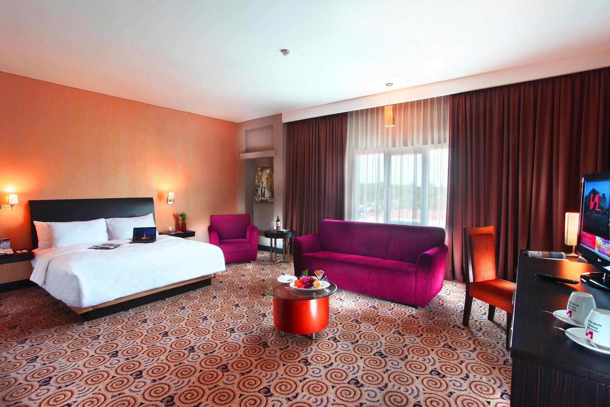 สวิส-เบลโฮเต็ล เคนดาริ Hotel เคนดารี ภายนอก รูปภาพ