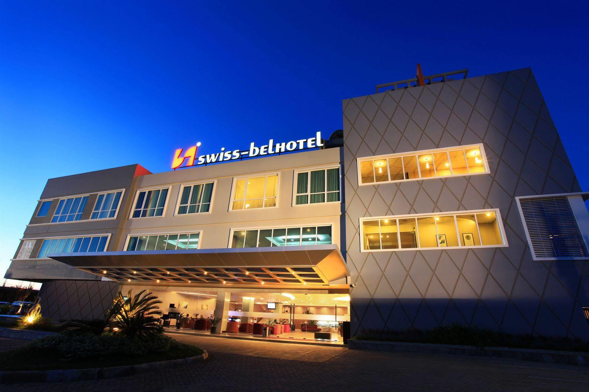 สวิส-เบลโฮเต็ล เคนดาริ Hotel เคนดารี ภายนอก รูปภาพ